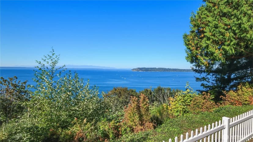 Property photo for 11812 Marine View Drive, Edmonds photo 31