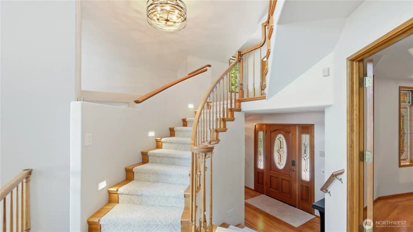 Property photo for 11812 Marine View Drive, Edmonds photo 23