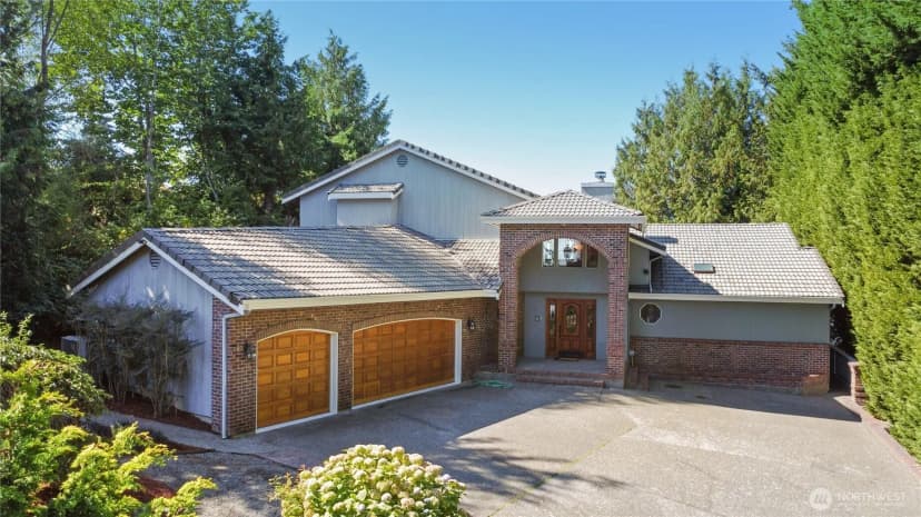 Property photo for 11812 Marine View Drive, Edmonds photo 5