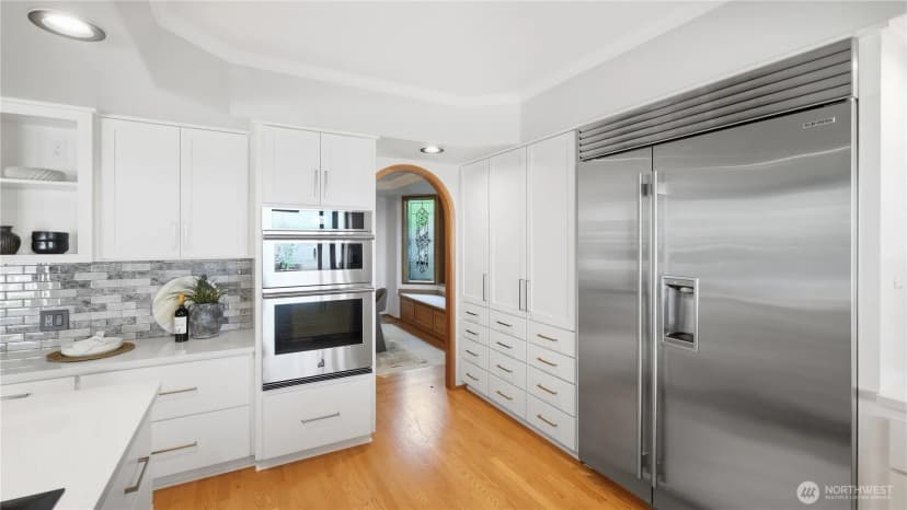 Property photo for 11812 Marine View Drive, Edmonds photo 16