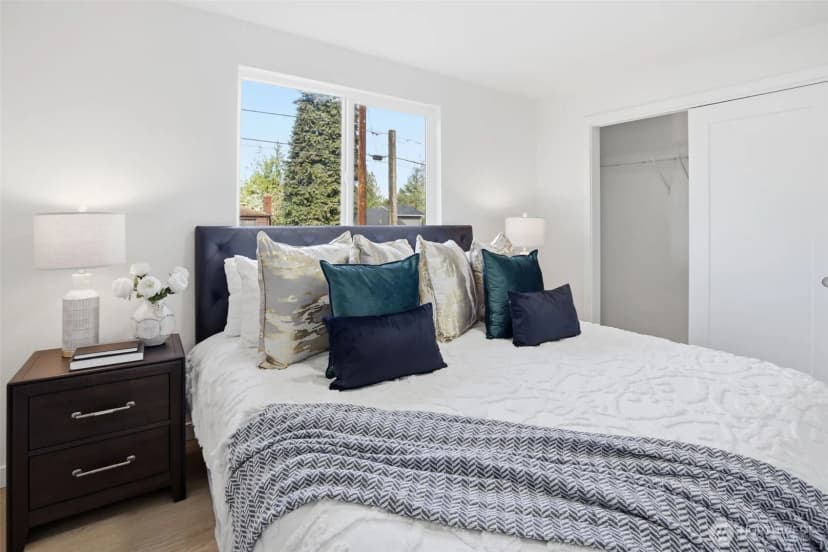 Property photo for 9812 59th Avenue S, Seattle photo 14