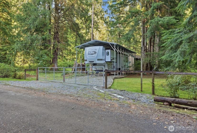 Property photo for 12610 480th Avenue Se, North Bend photo 34