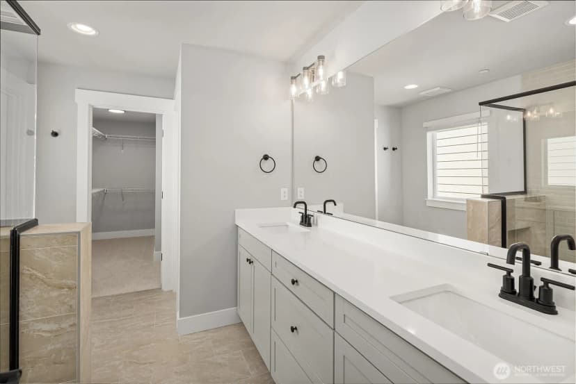 Property photo for 10 160th Place Se, Bothell photo 23