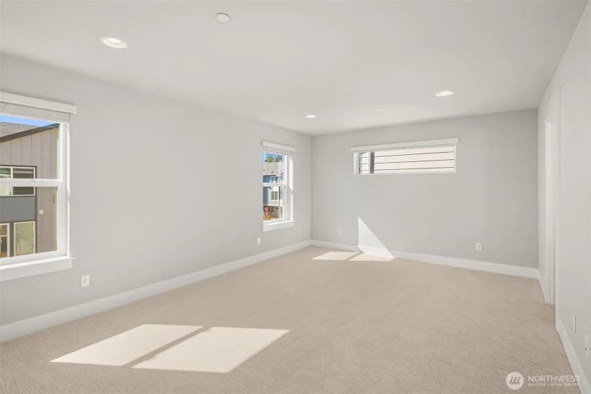 Property photo for 10 160th Place Se, Bothell photo 20