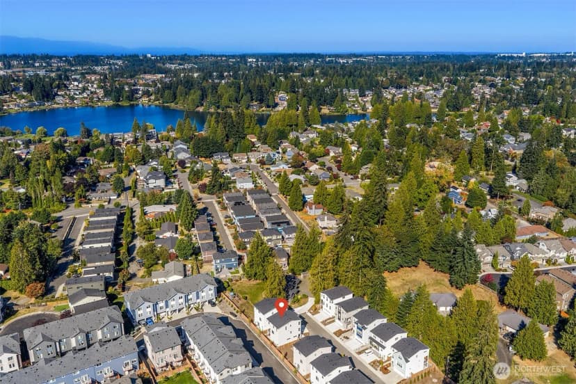 Property photo for 10 160th Place Se, Bothell photo 36