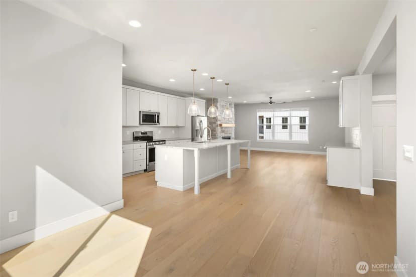 Property photo for 10 160th Place Se, Bothell photo 17