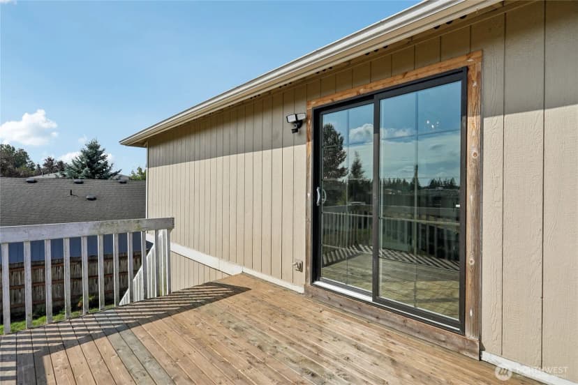 Property photo for 17611 29th Avenue Ne, Marysville photo 18
