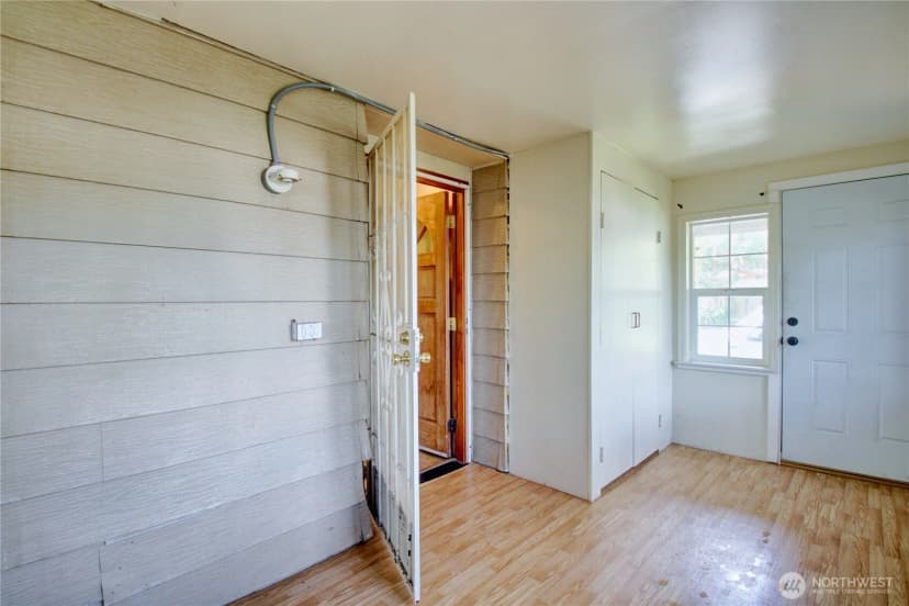 Property photo for 19806 Apostolic Way, Burlington photo 28