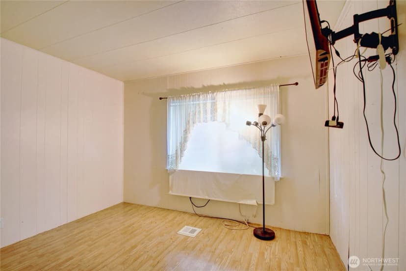 Property photo for 19806 Apostolic Way, Burlington photo 31
