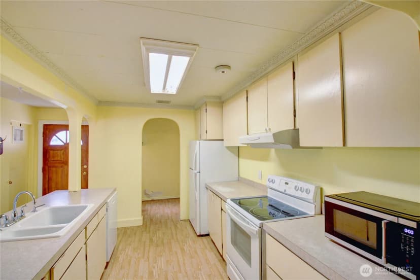 Property photo for 19806 Apostolic Way, Burlington photo 15