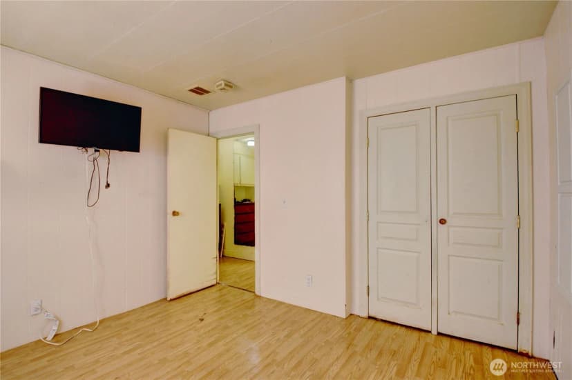 Property photo for 19806 Apostolic Way, Burlington photo 32