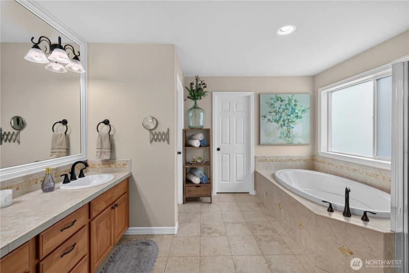 Property photo for 21217 Se 260th Street, Maple Valley photo 22
