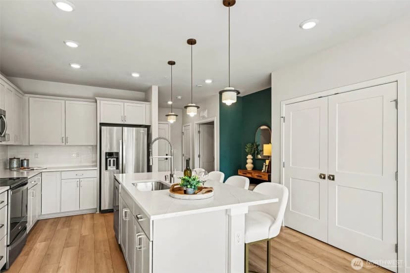 Property photo for 14598 Westminster Way N #304, Shoreline photo 8