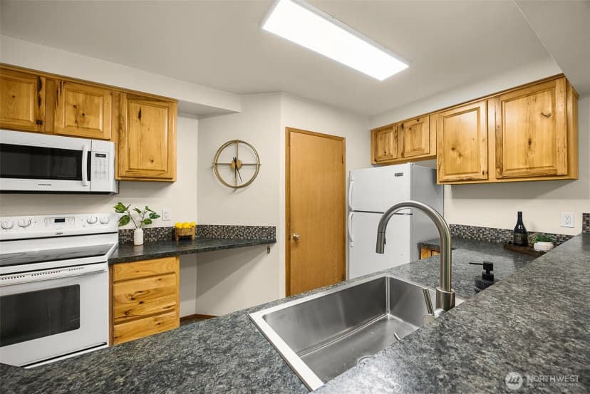 Property photo for 433 S Lewis Street #a & B, Monroe photo 10