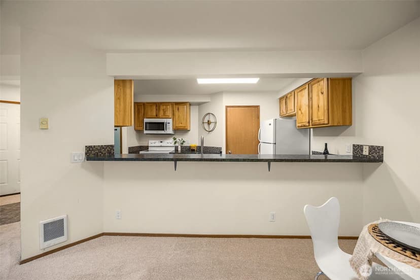 Property photo for 433 S Lewis Street #a & B, Monroe photo 6