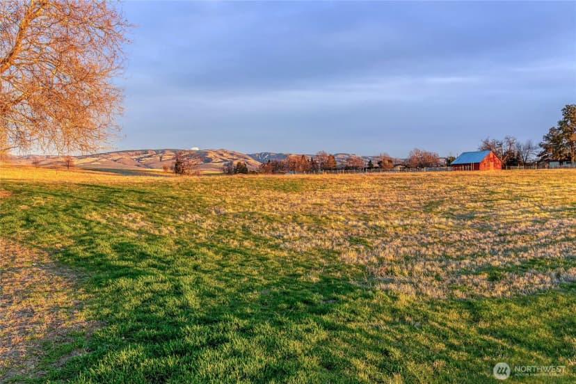 Property photo for 1111 Rooster Road, Walla Walla photo 29