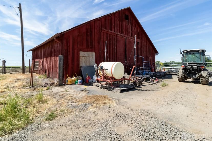 Property photo for 1111 Rooster Road, Walla Walla photo 27