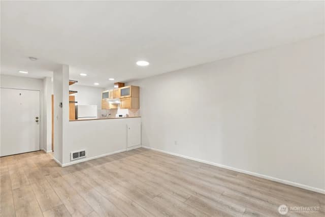 Property photo for 211 Summit Avenue E #108, Seattle photo 5