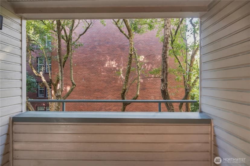 Property photo for 211 Summit Avenue E #108, Seattle photo 19