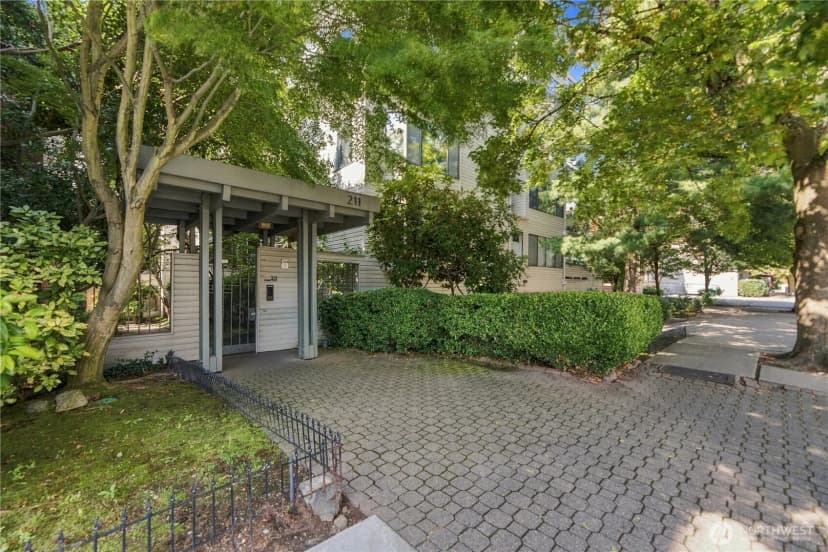 Property photo for 211 Summit Avenue E #108, Seattle