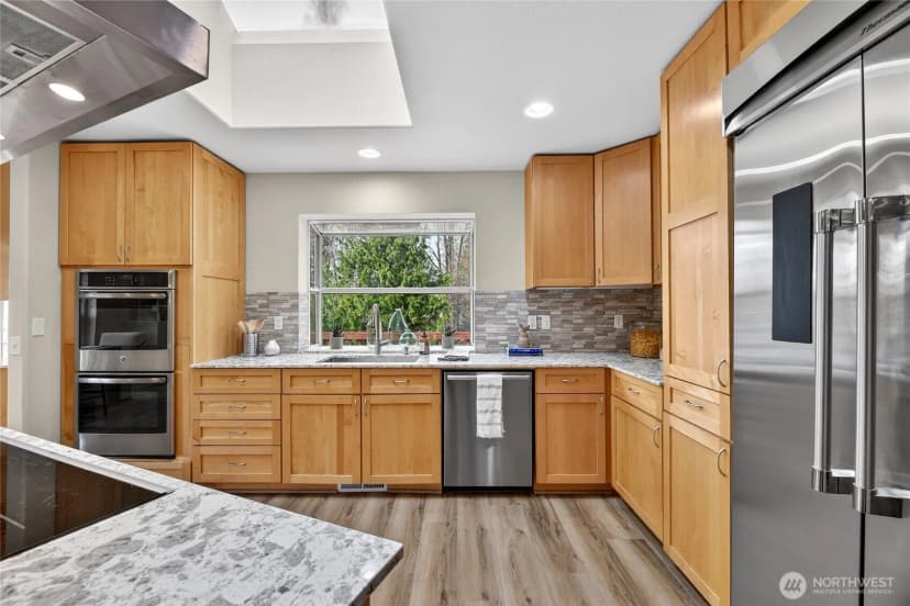 Property photo for 6730 Ne 202nd Street, Kenmore photo 13