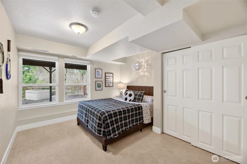 Property photo for 6730 Ne 202nd Street, Kenmore photo 27