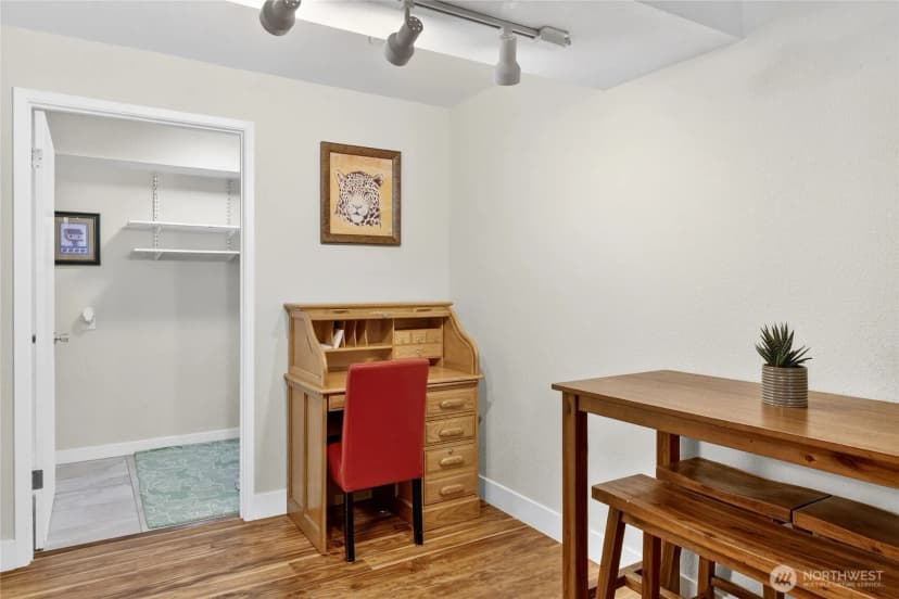 Property photo for 6730 Ne 202nd Street, Kenmore photo 35