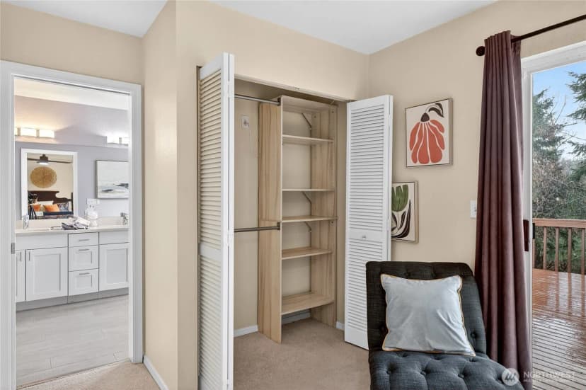 Property photo for 6730 Ne 202nd Street, Kenmore photo 21