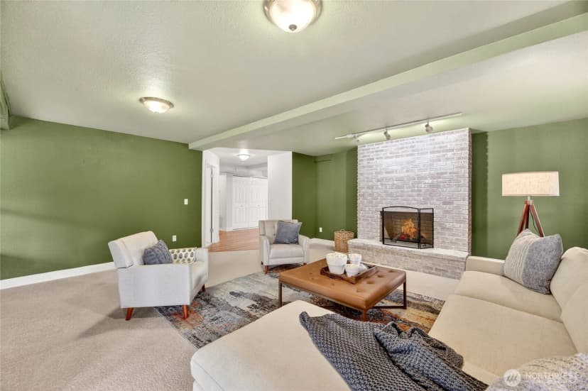 Property photo for 6730 Ne 202nd Street, Kenmore photo 26