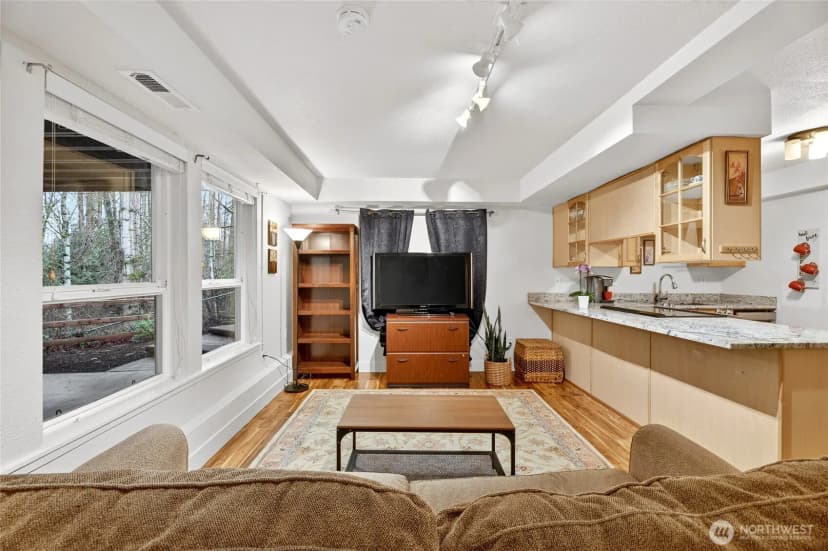 Property photo for 6730 Ne 202nd Street, Kenmore photo 33