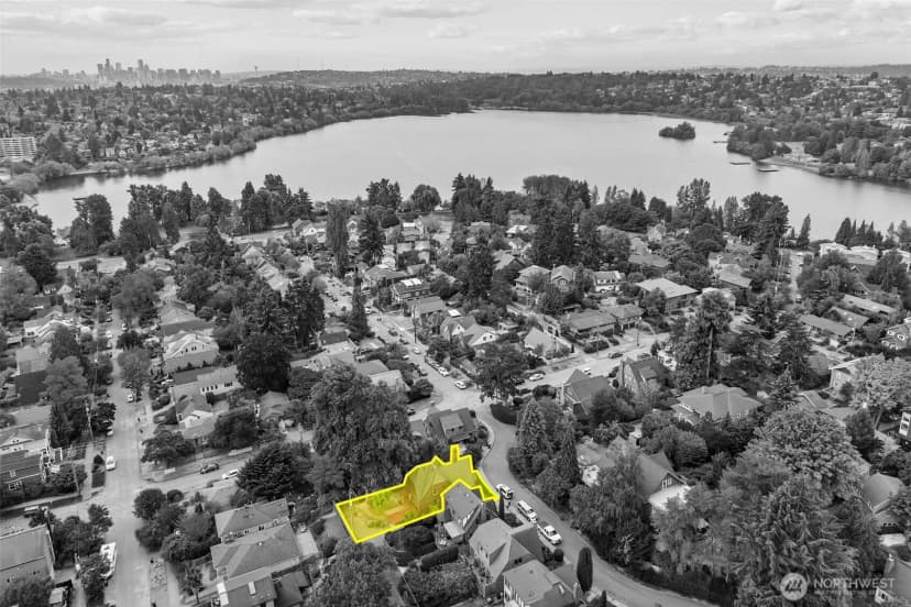 Property photo for 7710 Bagley Avenue N, Seattle photo 39