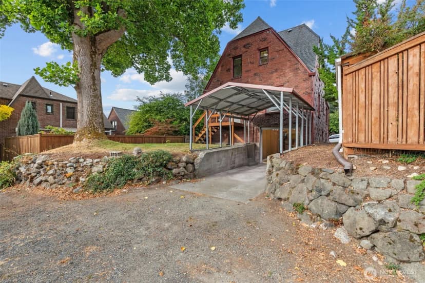Property photo for 7710 Bagley Avenue N, Seattle photo 38