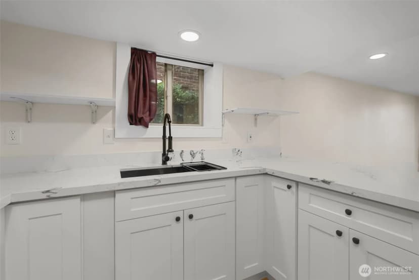 Property photo for 7710 Bagley Avenue N, Seattle photo 22
