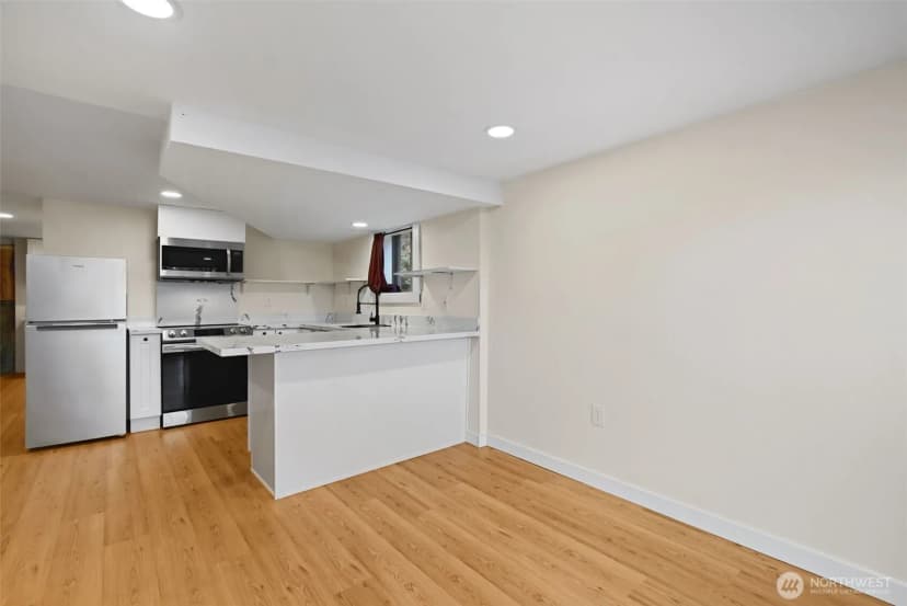 Property photo for 7710 Bagley Avenue N, Seattle photo 18