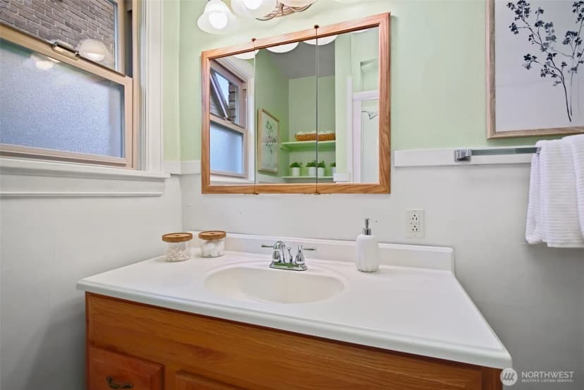 Property photo for 7710 Bagley Avenue N, Seattle photo 17