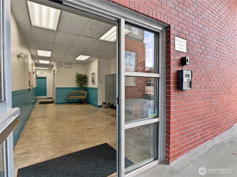 Property photo for 2818 Grand Avenue #b508, Everett photo 30