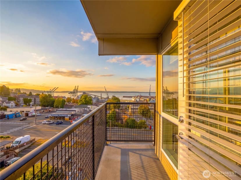 Property photo for 2818 Grand Avenue #b508, Everett photo 12