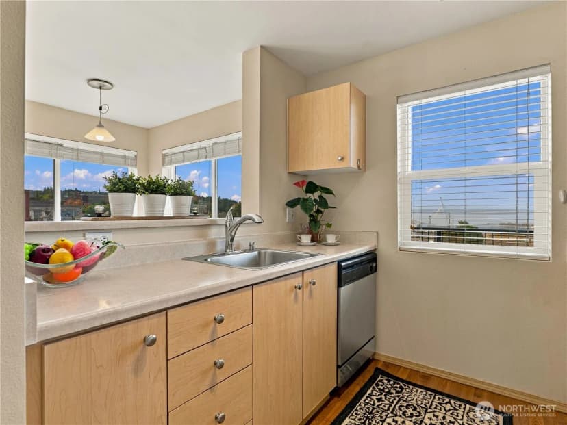 Property photo for 2818 Grand Avenue #b508, Everett photo 8