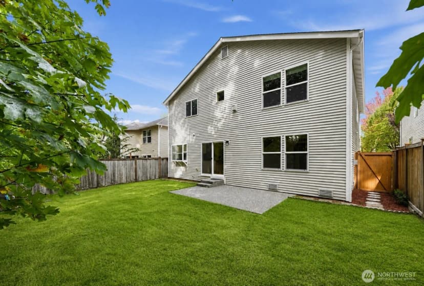 Property photo for 7825 Cortland Avenue Se, Snoqualmie photo 29