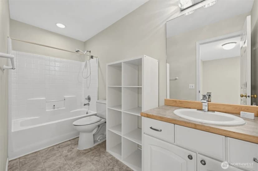 Property photo for 7825 Cortland Avenue Se, Snoqualmie photo 25