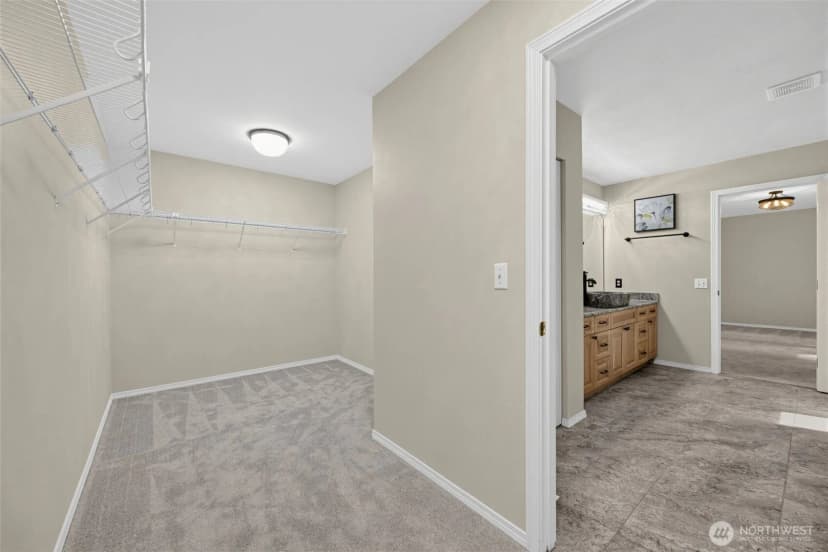 Property photo for 7825 Cortland Avenue Se, Snoqualmie photo 23