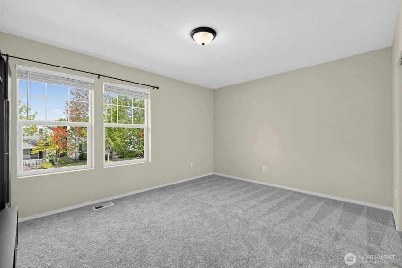 Property photo for 7825 Cortland Avenue Se, Snoqualmie photo 19