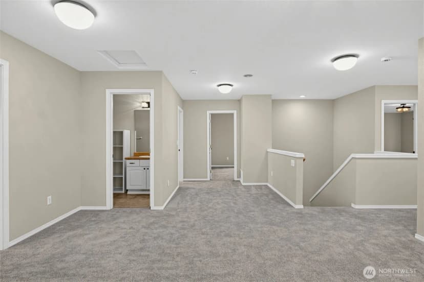 Property photo for 7825 Cortland Avenue Se, Snoqualmie photo 13