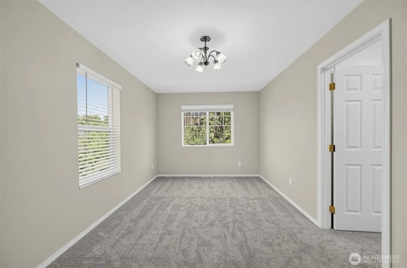 Property photo for 7825 Cortland Avenue Se, Snoqualmie photo 22