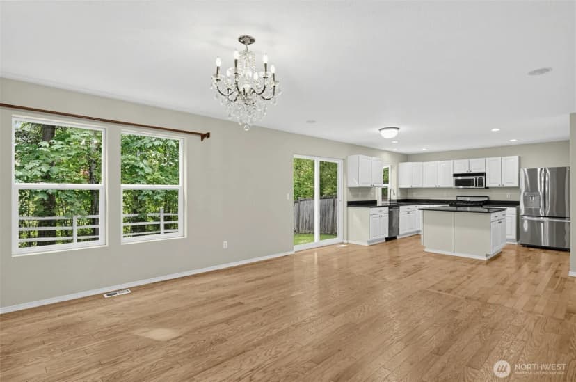 Property photo for 7825 Cortland Avenue Se, Snoqualmie photo 10