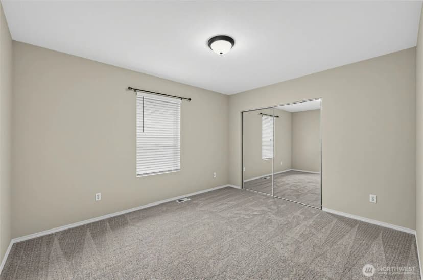 Property photo for 7825 Cortland Avenue Se, Snoqualmie photo 15