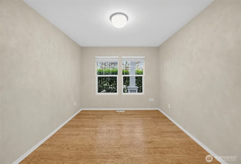 Property photo for 7825 Cortland Avenue Se, Snoqualmie photo 12