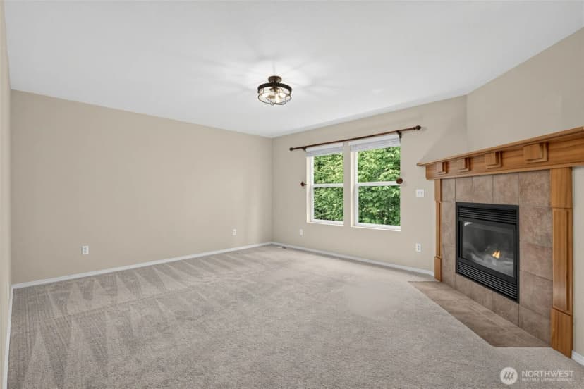 Property photo for 7825 Cortland Avenue Se, Snoqualmie photo 17