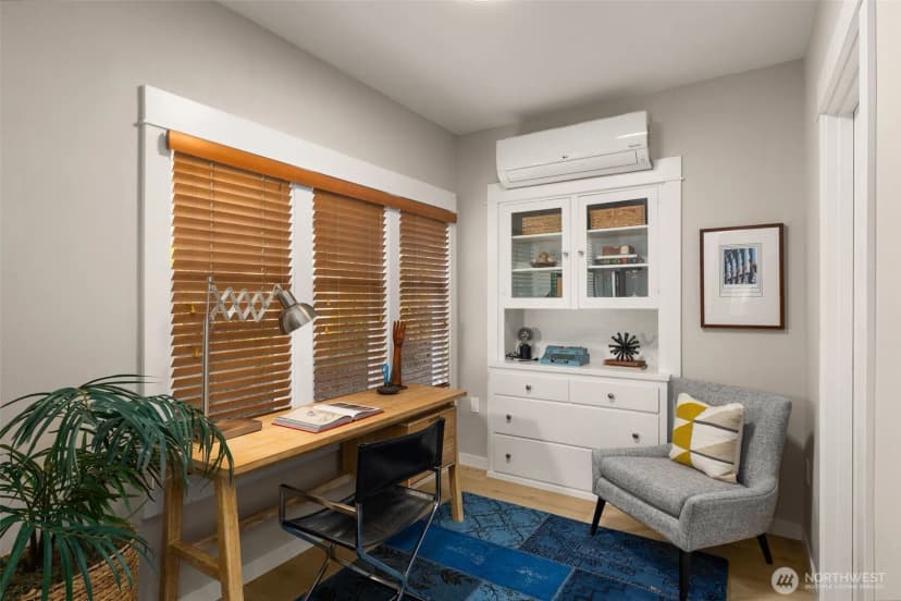 Property photo for 3516 Carr Place N, Seattle photo 17
