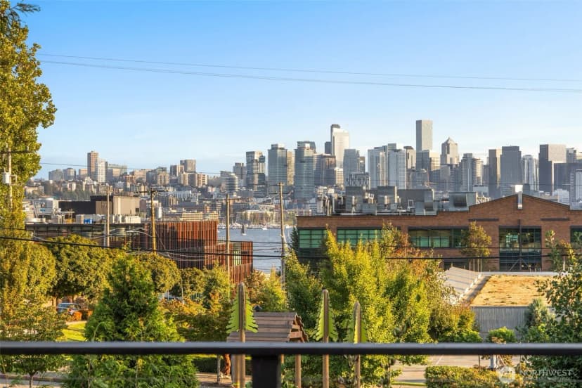 Property photo for 3516 Carr Place N, Seattle photo 18